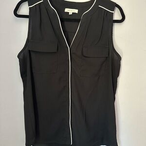 Skies Are Blue Black Sleeveless Blouse with White Piping